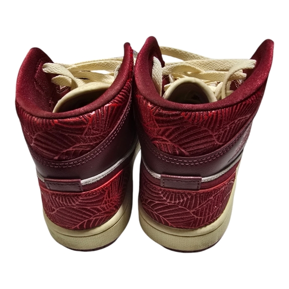 Nike Women's Air Jordan 1 Mid Retro Tiki Leaf Red Sail Size 7.5 READ DESC - Picture 4 of 8